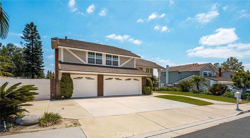 20660 Vista Del Sol