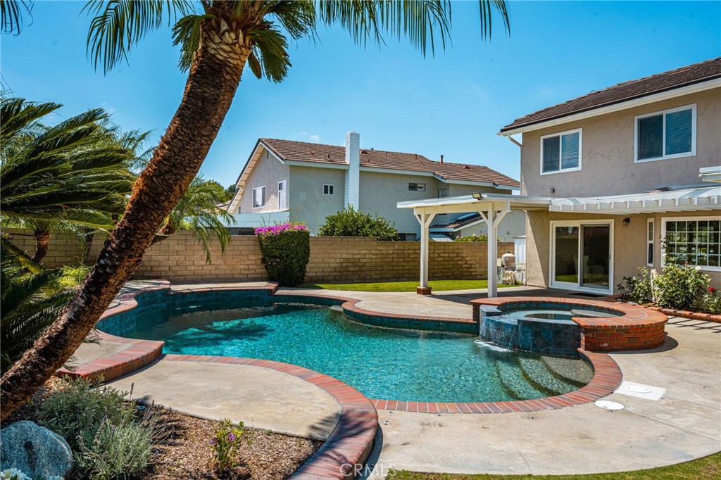 20660 Vista Del Sol