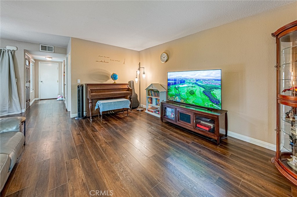 2758 Via Hacienda