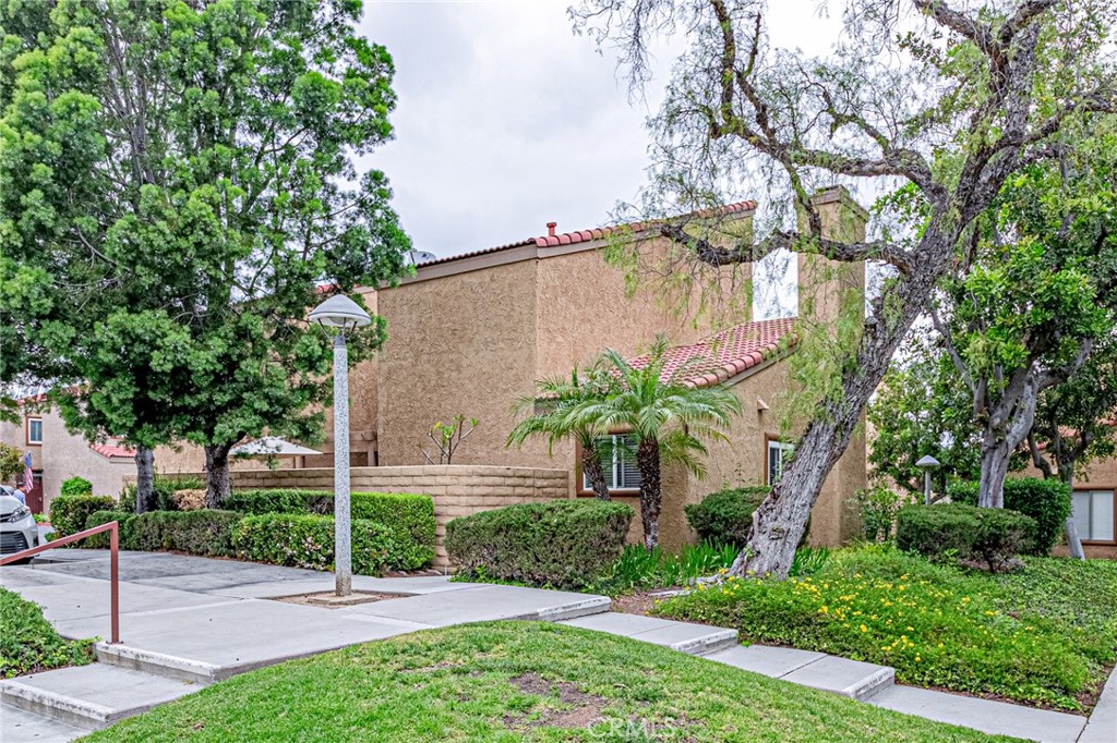 2758 Via Hacienda