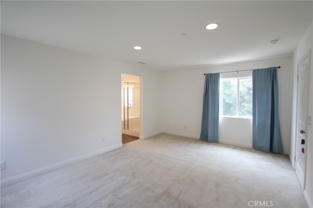 3981 E Heritage Lane