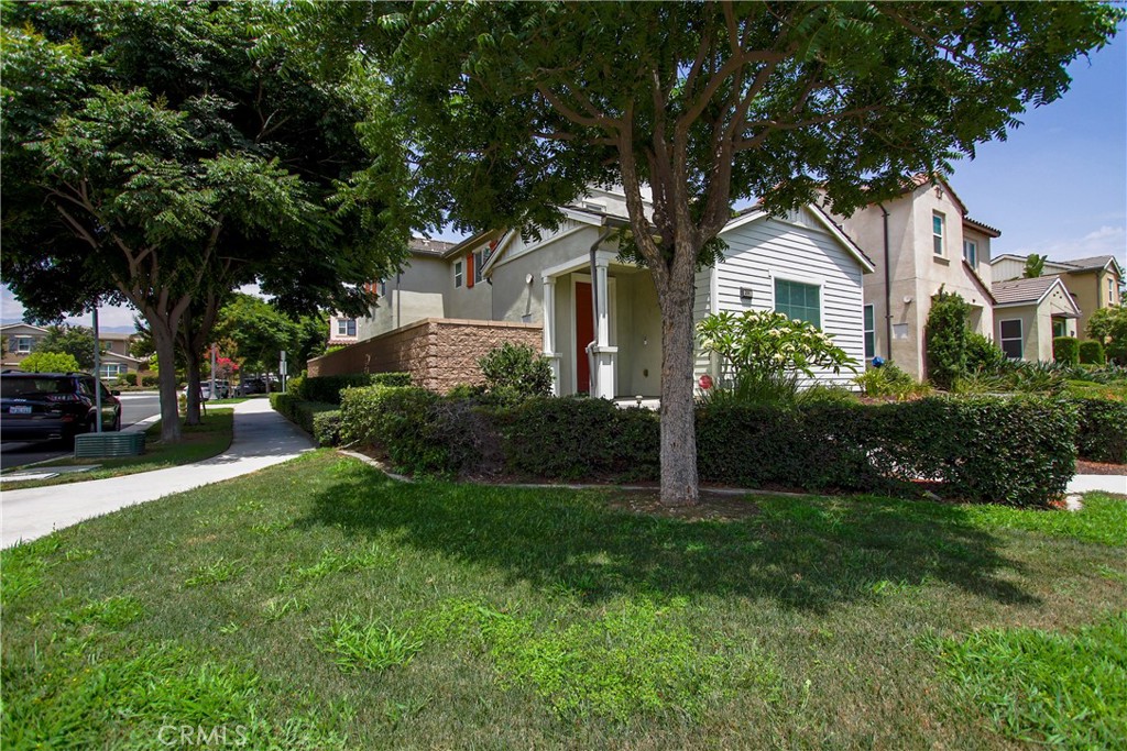 3981 E Heritage Lane