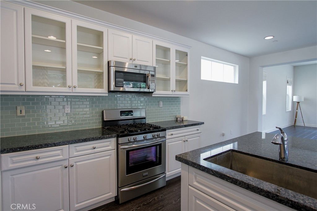 3981 E Heritage Lane