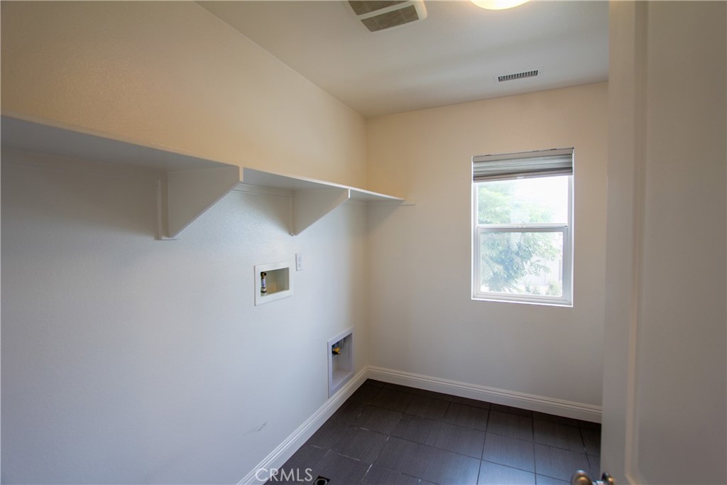 3981 E Heritage Lane