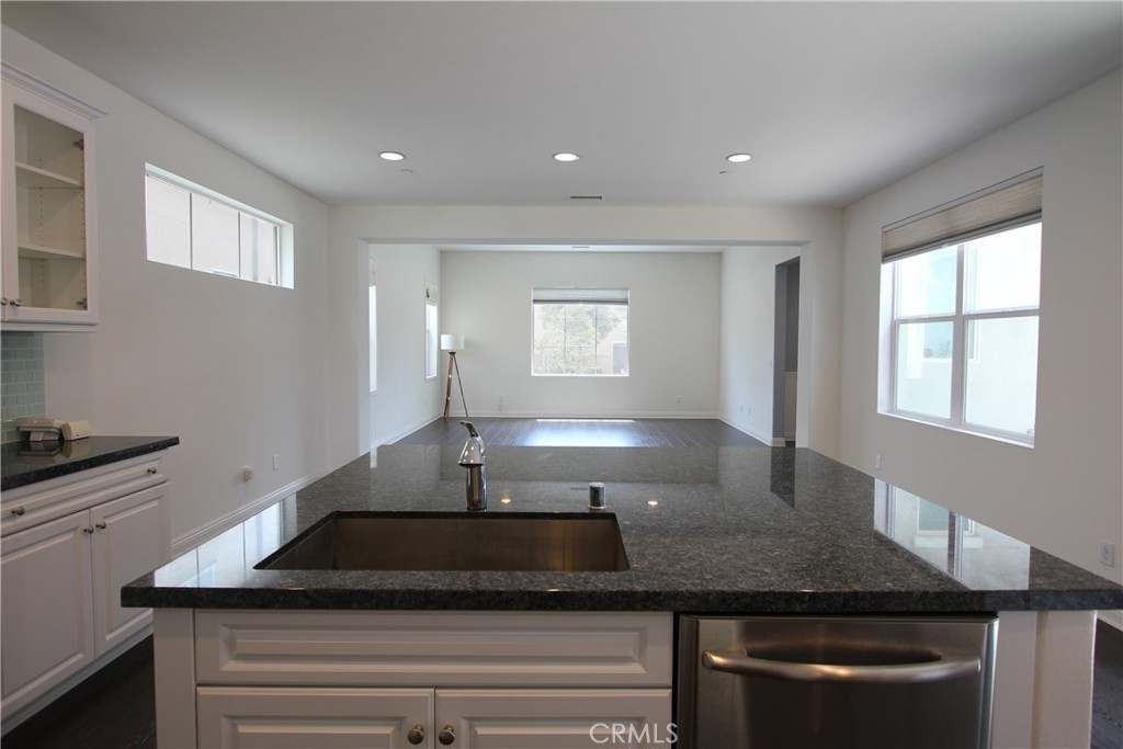 3981 E Heritage Lane