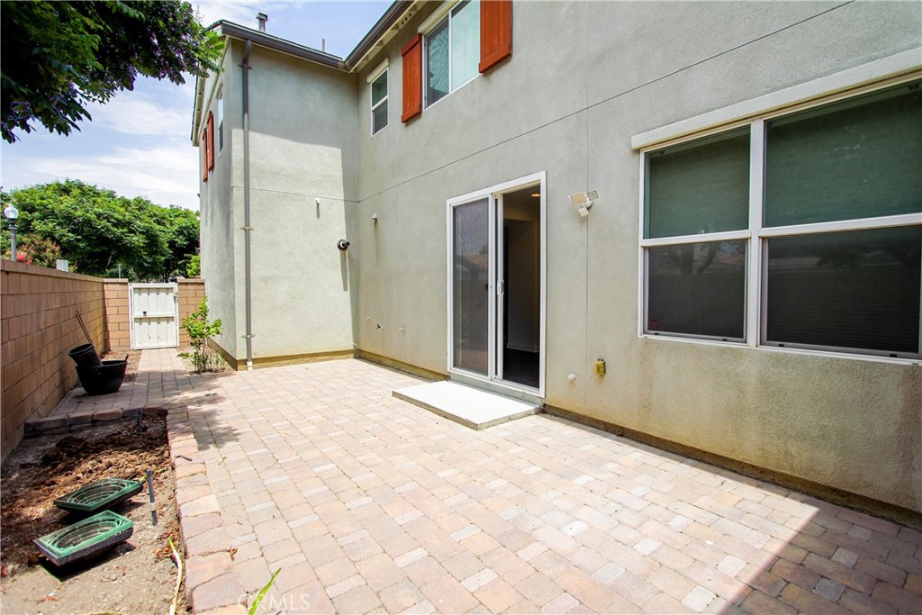 3981 E Heritage Lane