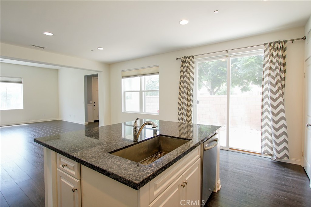 3981 E Heritage Lane