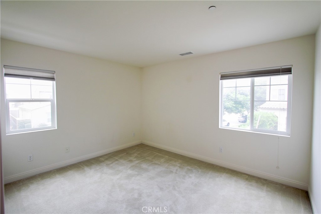 3981 E Heritage Lane