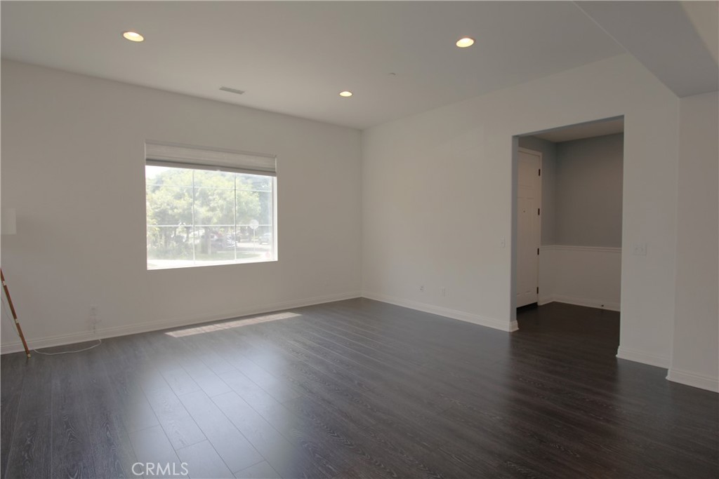 3981 E Heritage Lane