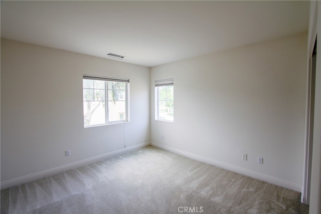 3981 E Heritage Lane