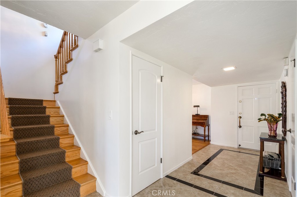5571 Lockhaven Drive
