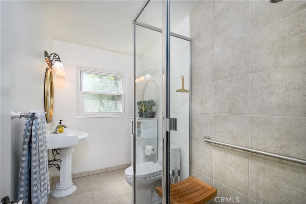5571 Lockhaven Drive
