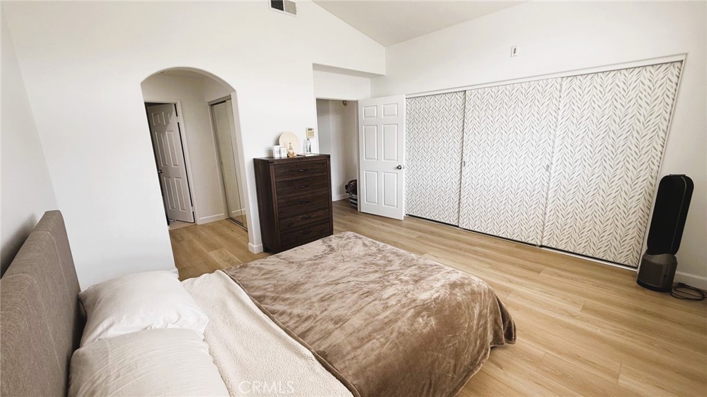 8382 E Truckee