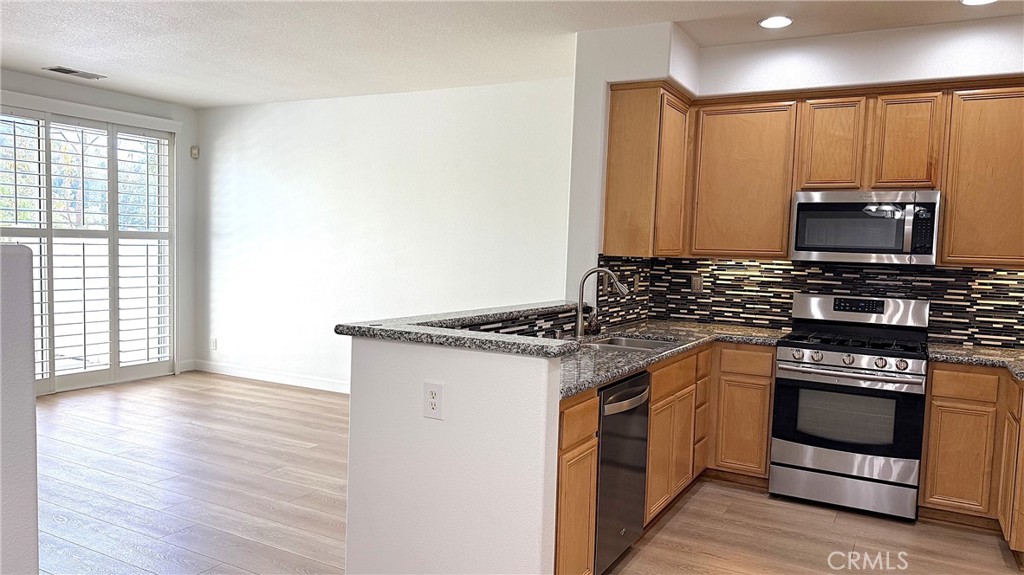 8382 E Truckee