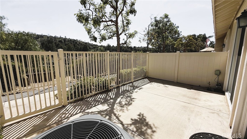8382 E Truckee