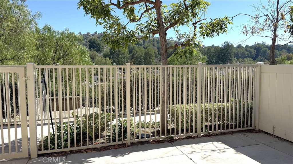 8382 E Truckee