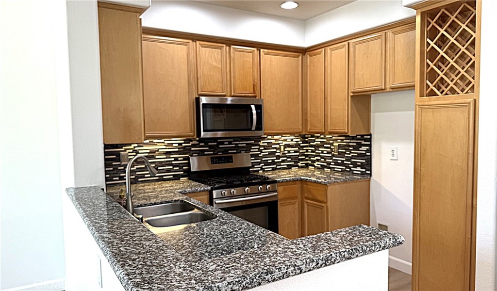 8382 E Truckee
