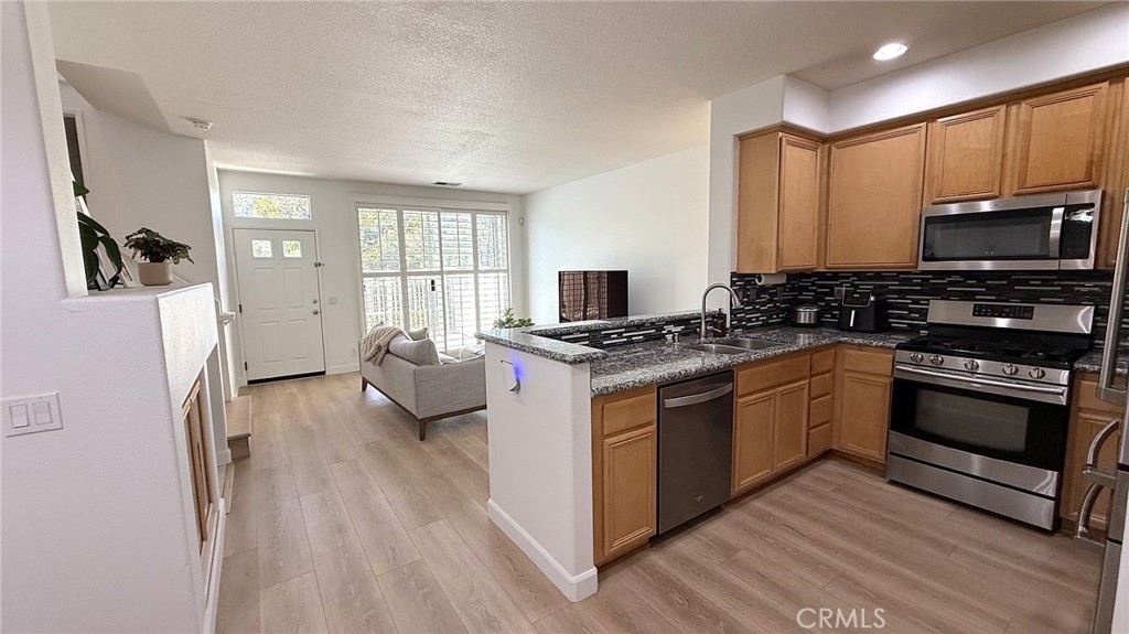 8382 E Truckee