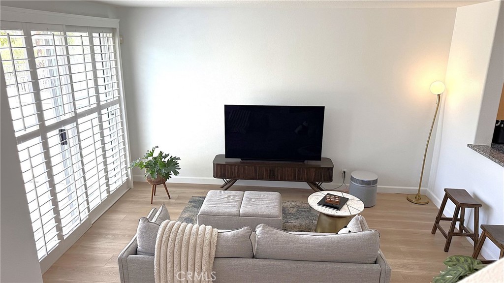 8382 E Truckee