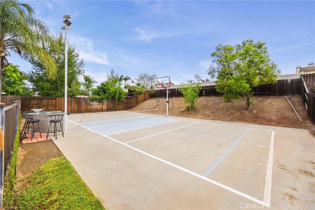 9338 Loquat Drive
