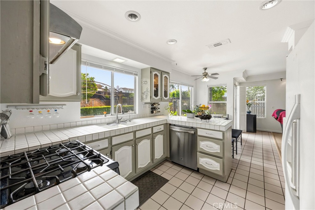 9338 Loquat Drive