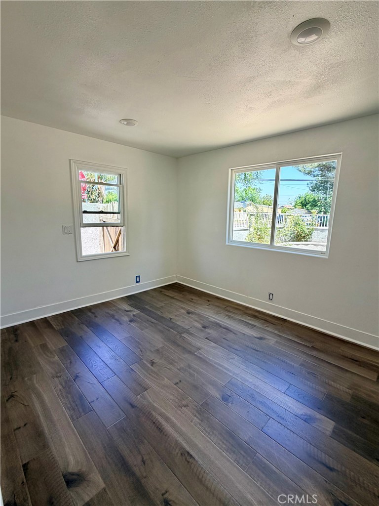 7253 Loma Verde Avenue