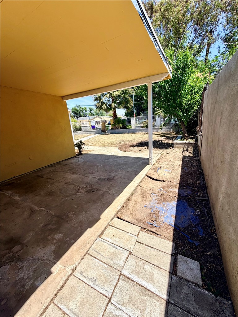 7253 Loma Verde Avenue