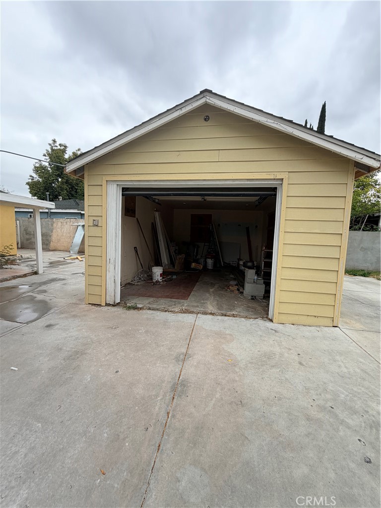 7253 Loma Verde Avenue