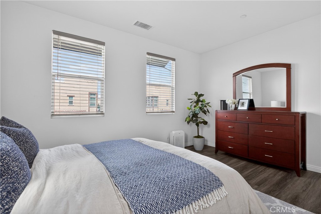 5796 Spring