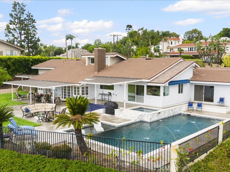 2010 Pioneer Ave.
