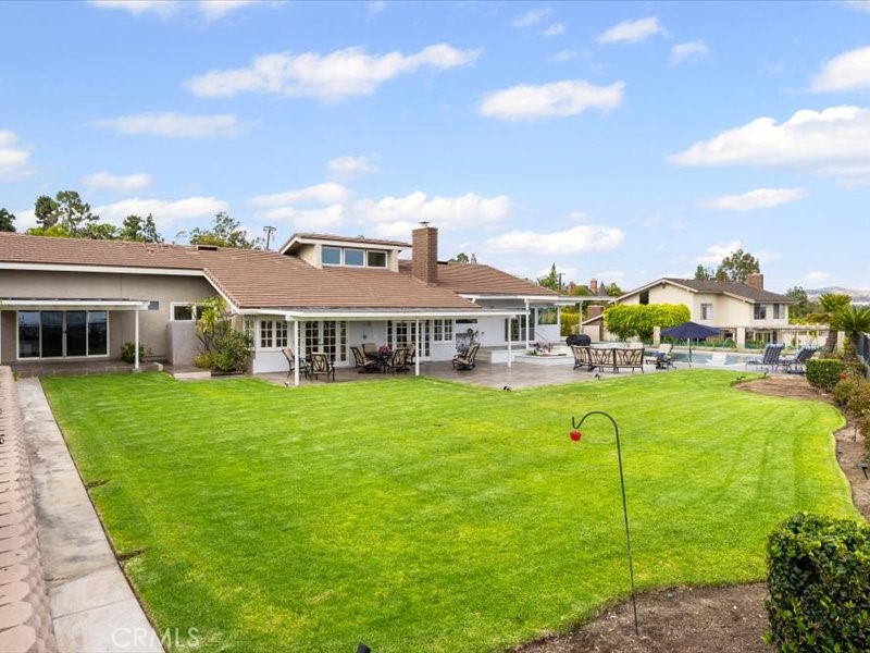 2010 Pioneer Ave.