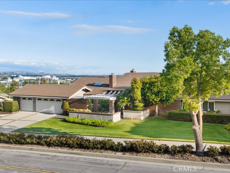 2010 Pioneer Ave.