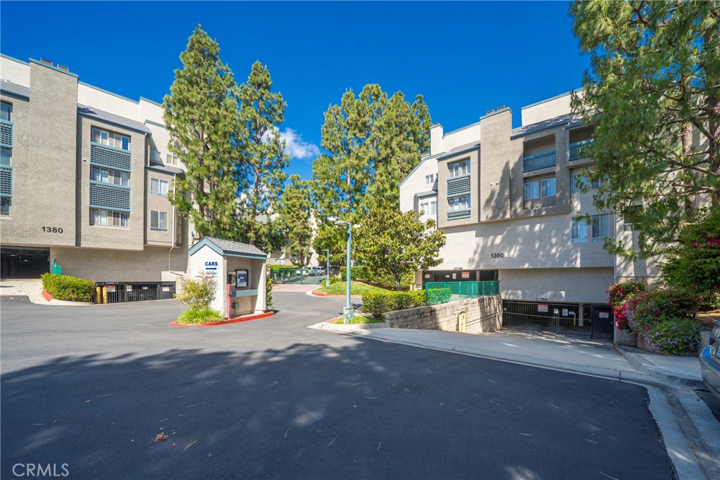 1360 W Capitol Drive 138