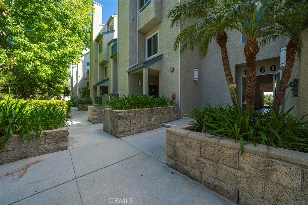 1360 W Capitol Drive 138