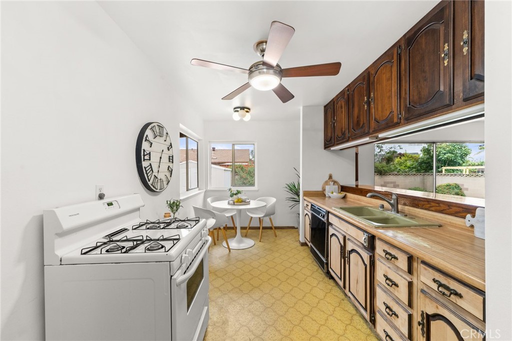 8338 Palais Road