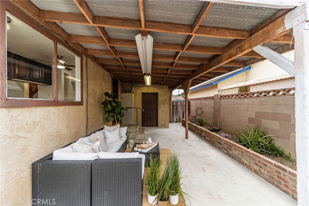 8338 Palais Road