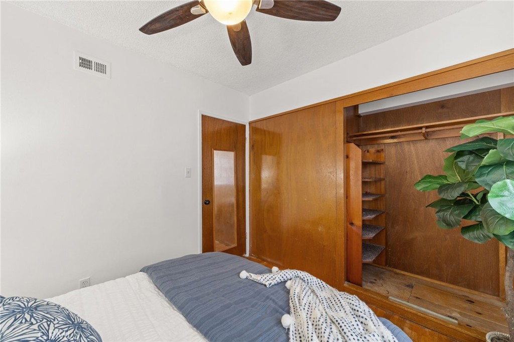 8338 Palais Road
