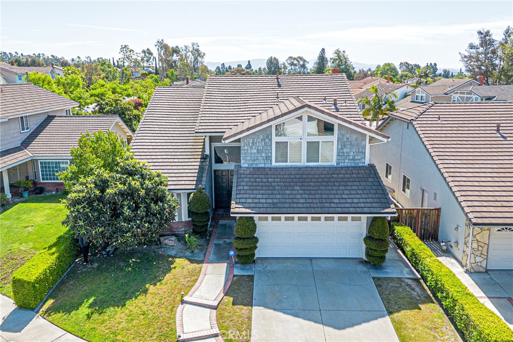 2106 Greenwood Court