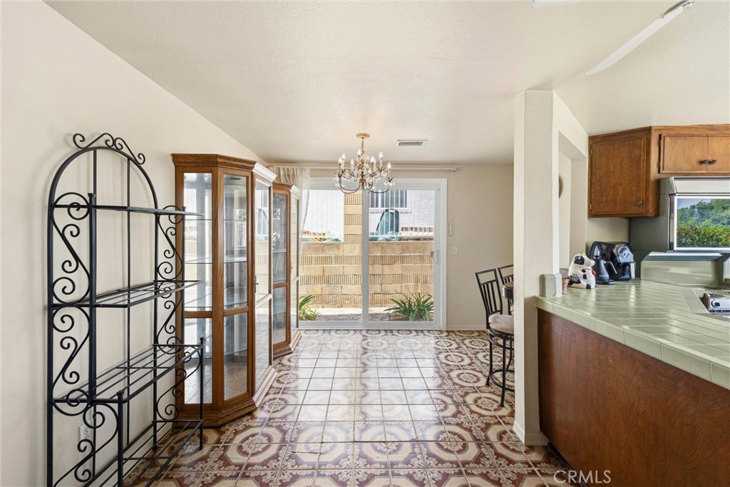 2132 Camino Rey