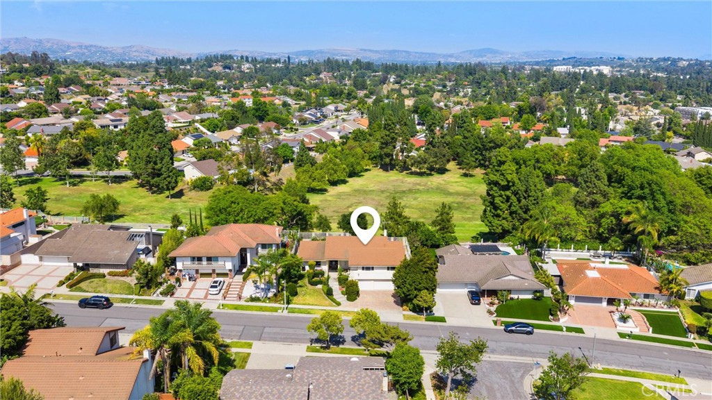 2132 Camino Rey
