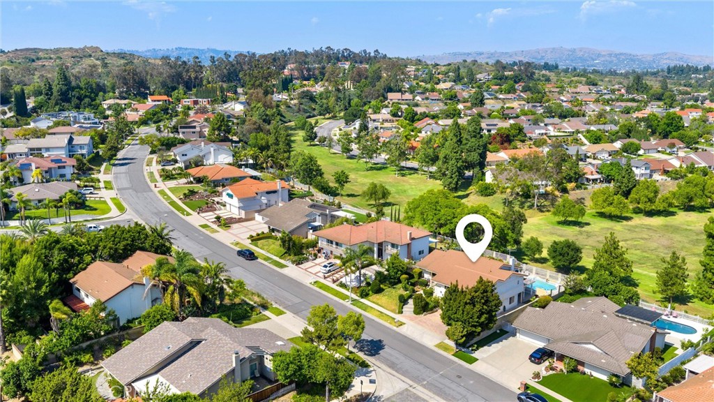 2132 Camino Rey