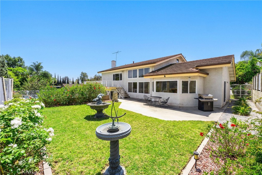 2132 Camino Rey