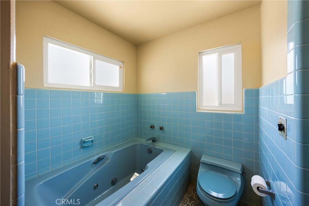 2132 Camino Rey