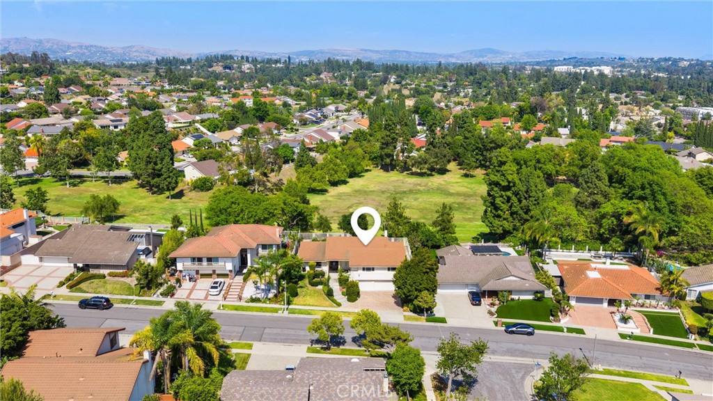 2132 Camino Rey