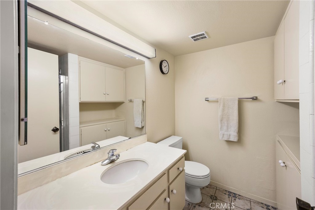 2132 Camino Rey