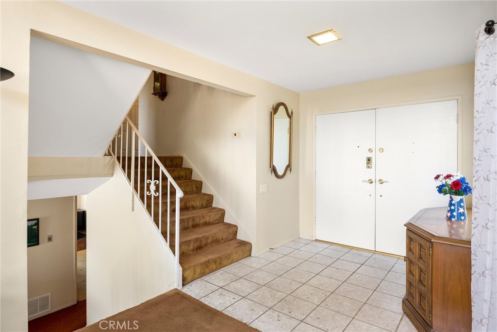 2132 Camino Rey