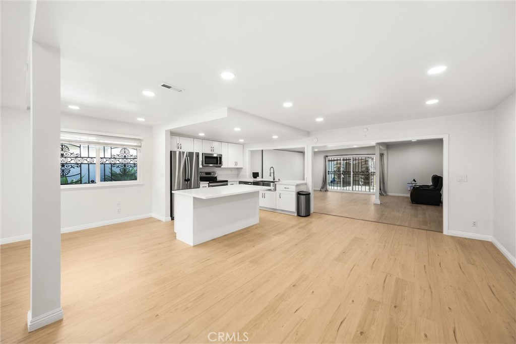 13509 Destino St