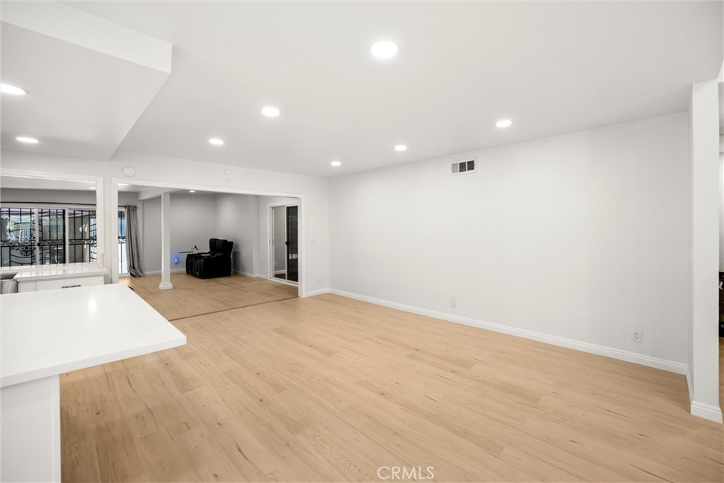 13509 Destino St