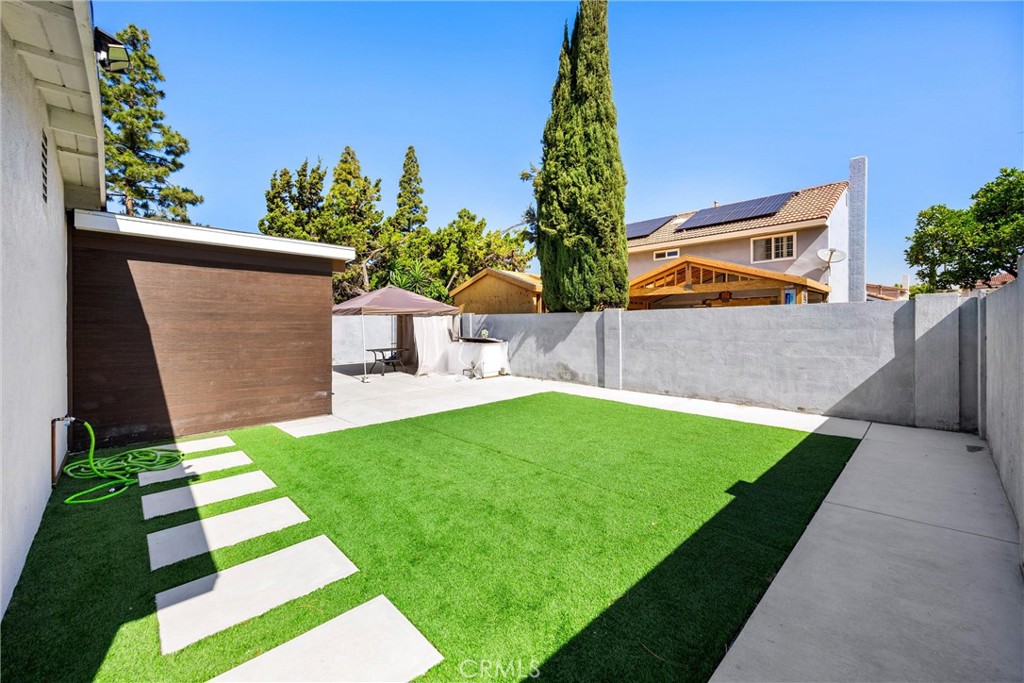 13509 Destino St