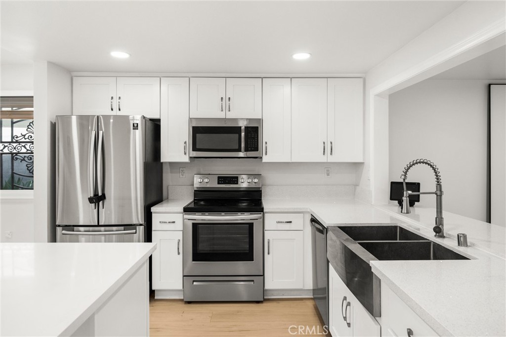 13509 Destino St